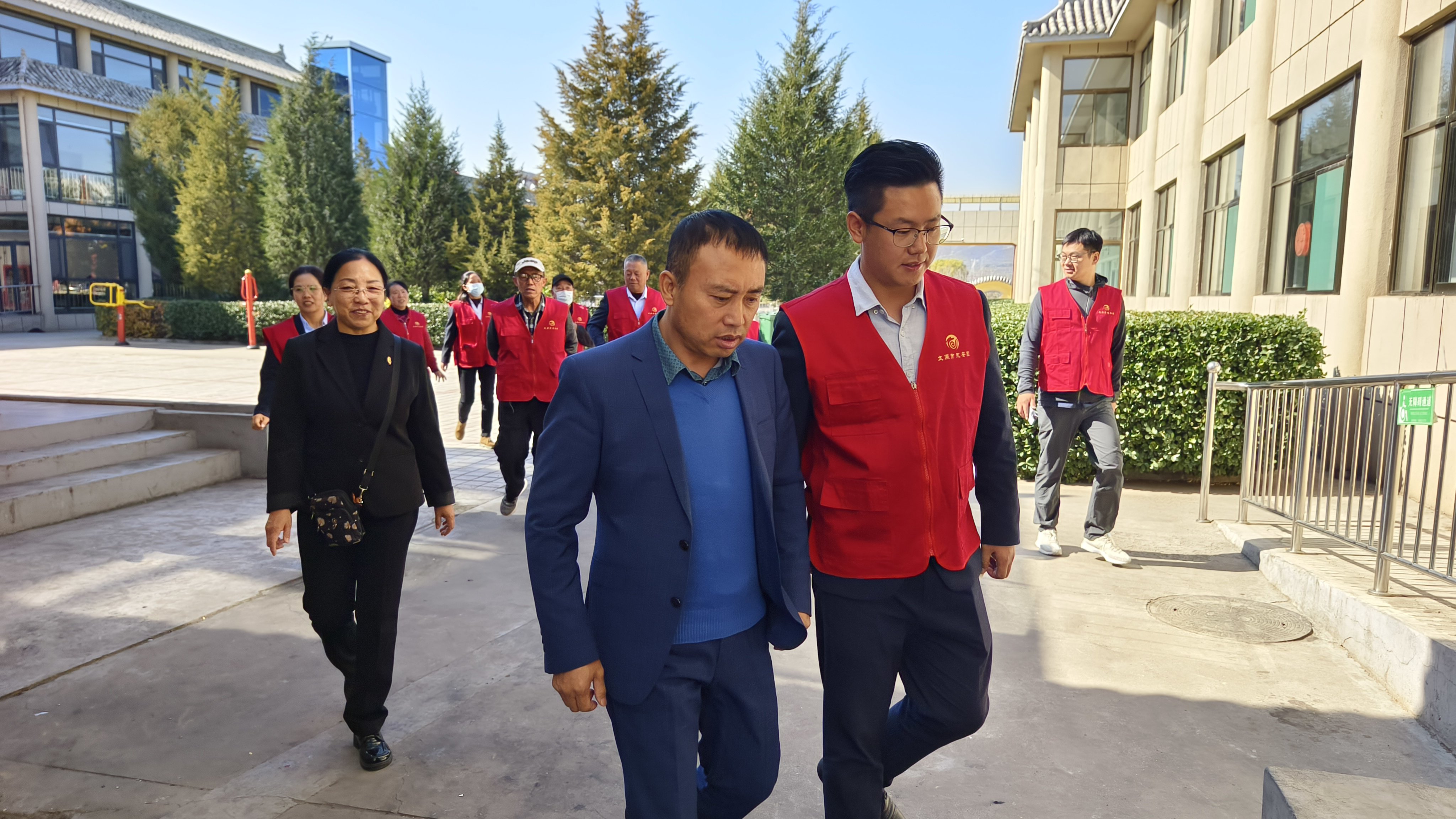 佳节又重阳，，，，，，米乐m6送温暖